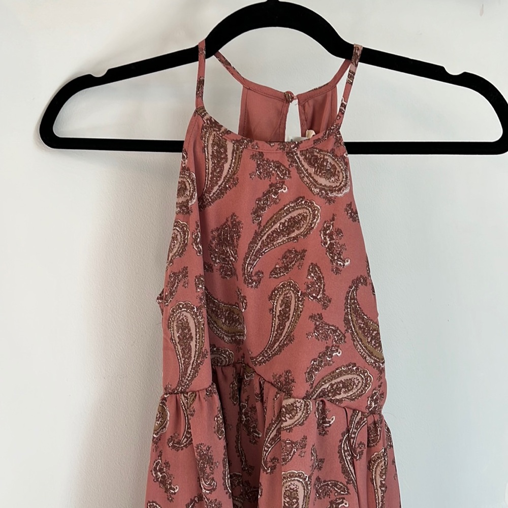 Wet Seal XS halter dusty pink paisley dress with keyhole back